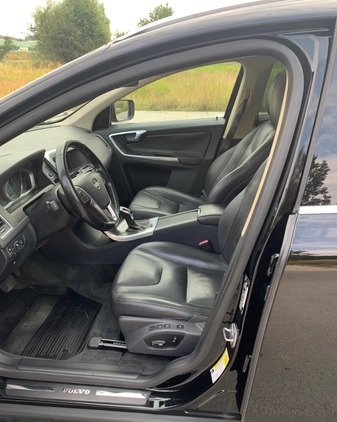 Volvo XC 60 cena 71900 przebieg: 206000, rok produkcji 2015 z Warszawa małe 596